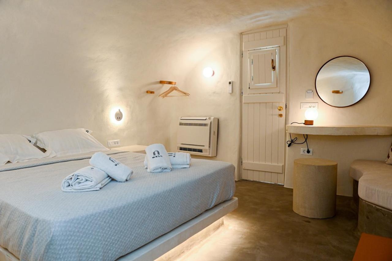 Naos Suites Vóthon エクステリア 写真