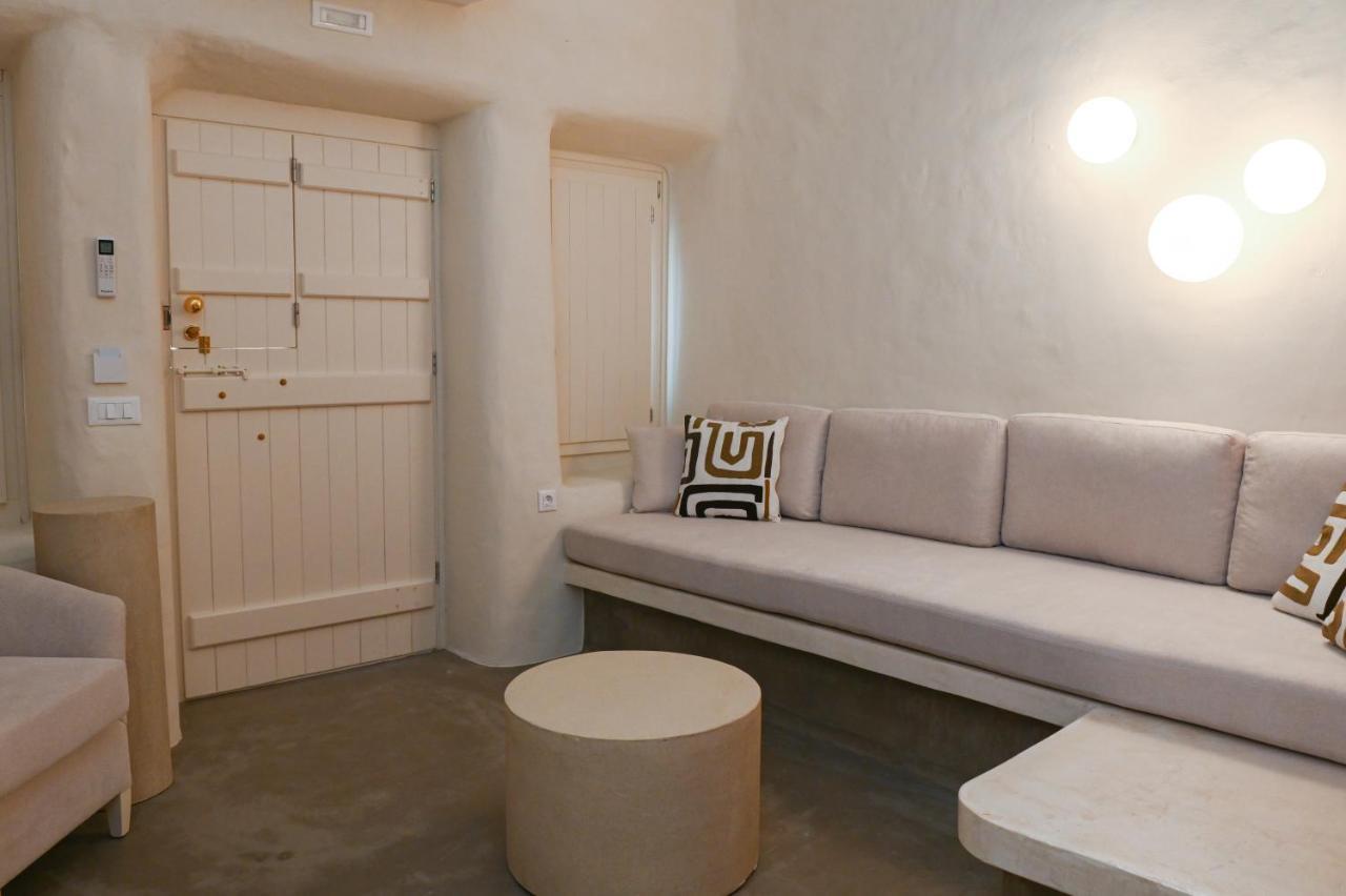 Naos Suites Vóthon エクステリア 写真