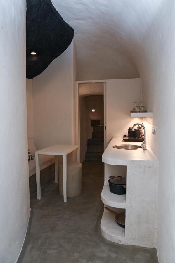 Naos Suites Vóthon エクステリア 写真