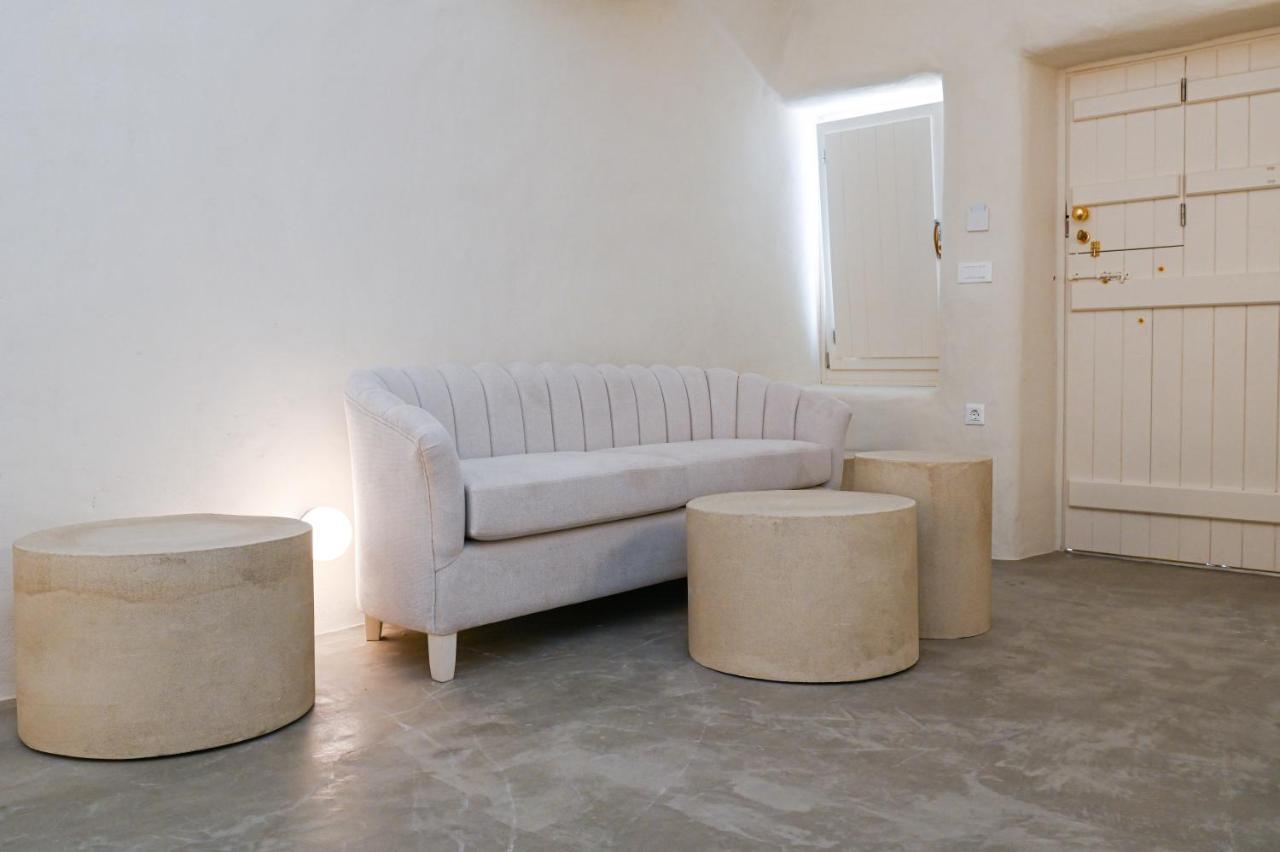 Naos Suites Vóthon エクステリア 写真