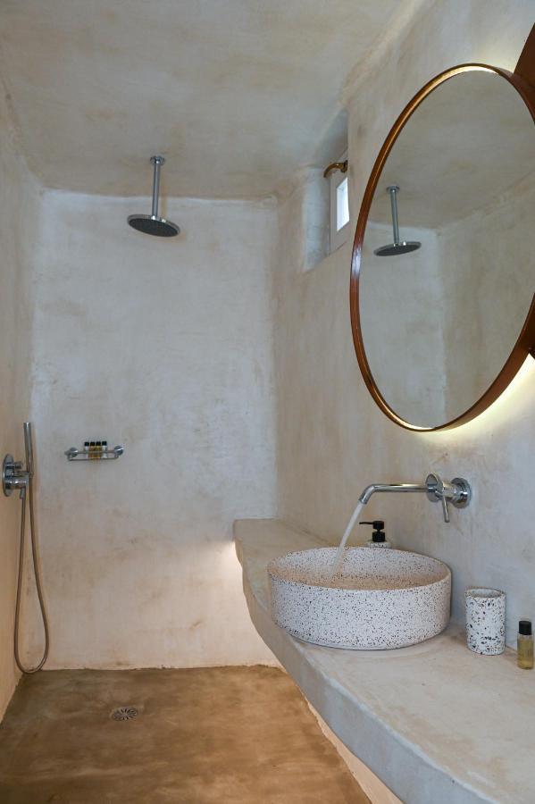 Naos Suites Vóthon エクステリア 写真