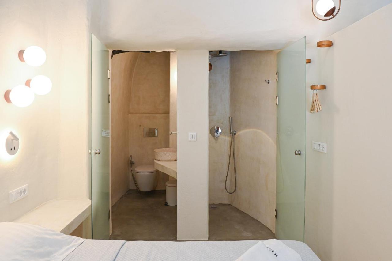 Naos Suites Vóthon エクステリア 写真