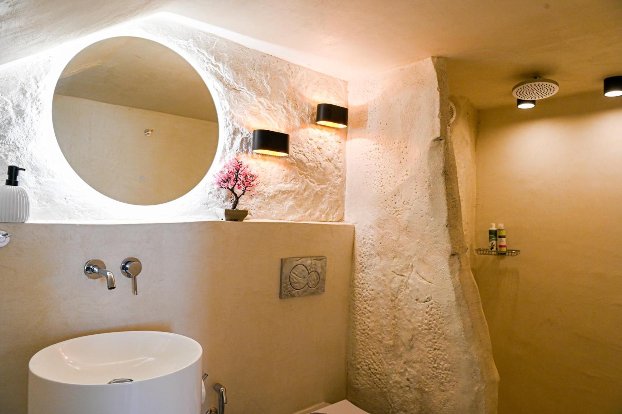 Naos Suites Vóthon エクステリア 写真