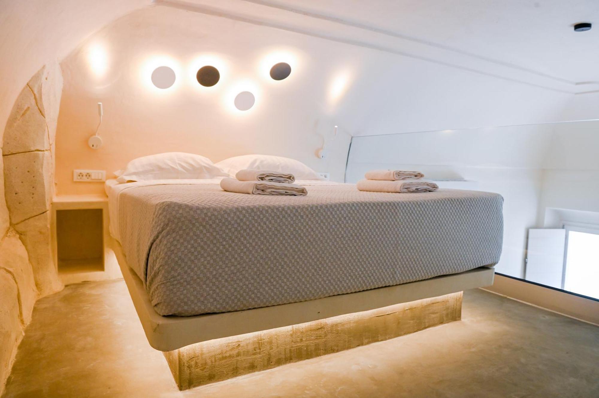 Naos Suites Vóthon エクステリア 写真